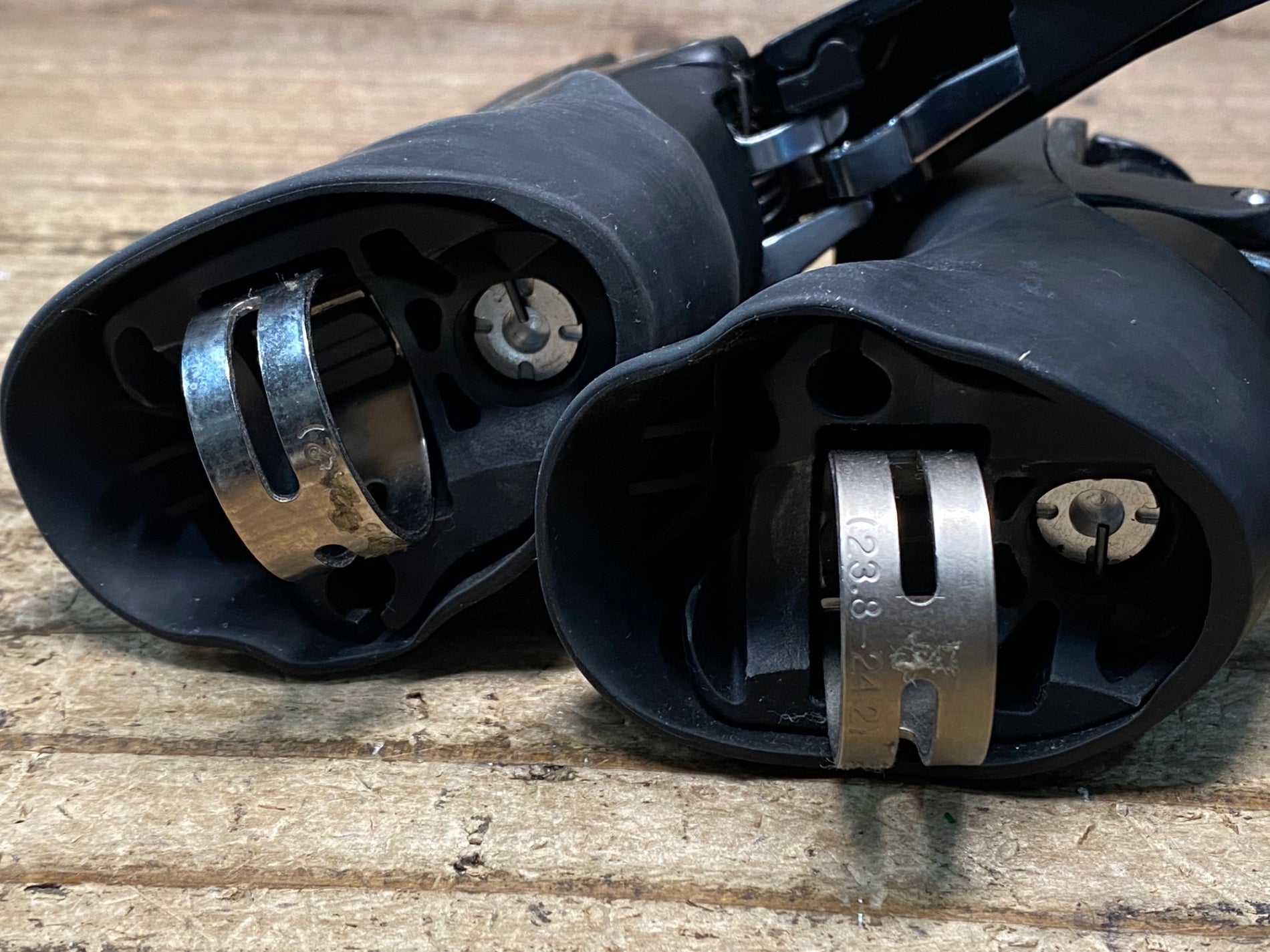 JN843 シマノ SHIMANO ソラ SORA ST-R3000 STIレバー 左右セット 2x9S
