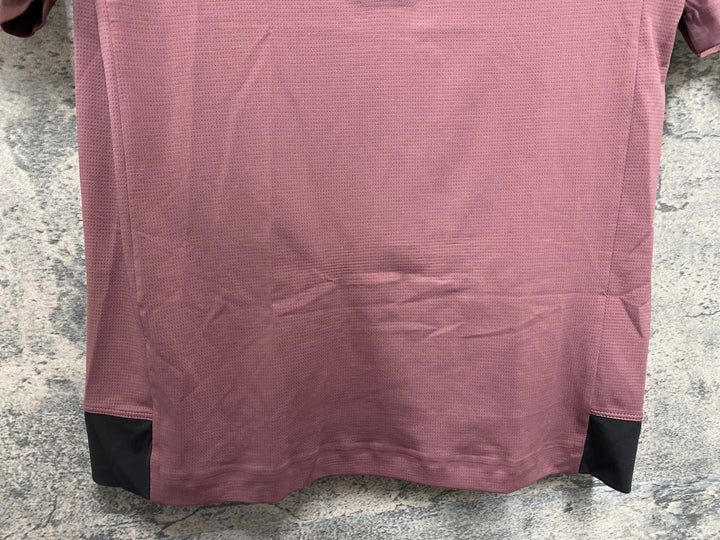 KQ690 ラファ Rapha MEN'S EXPLORE ZIP NECK TECHNICAL T-SHIRT 半袖 Tシャツ バーガンディ XS