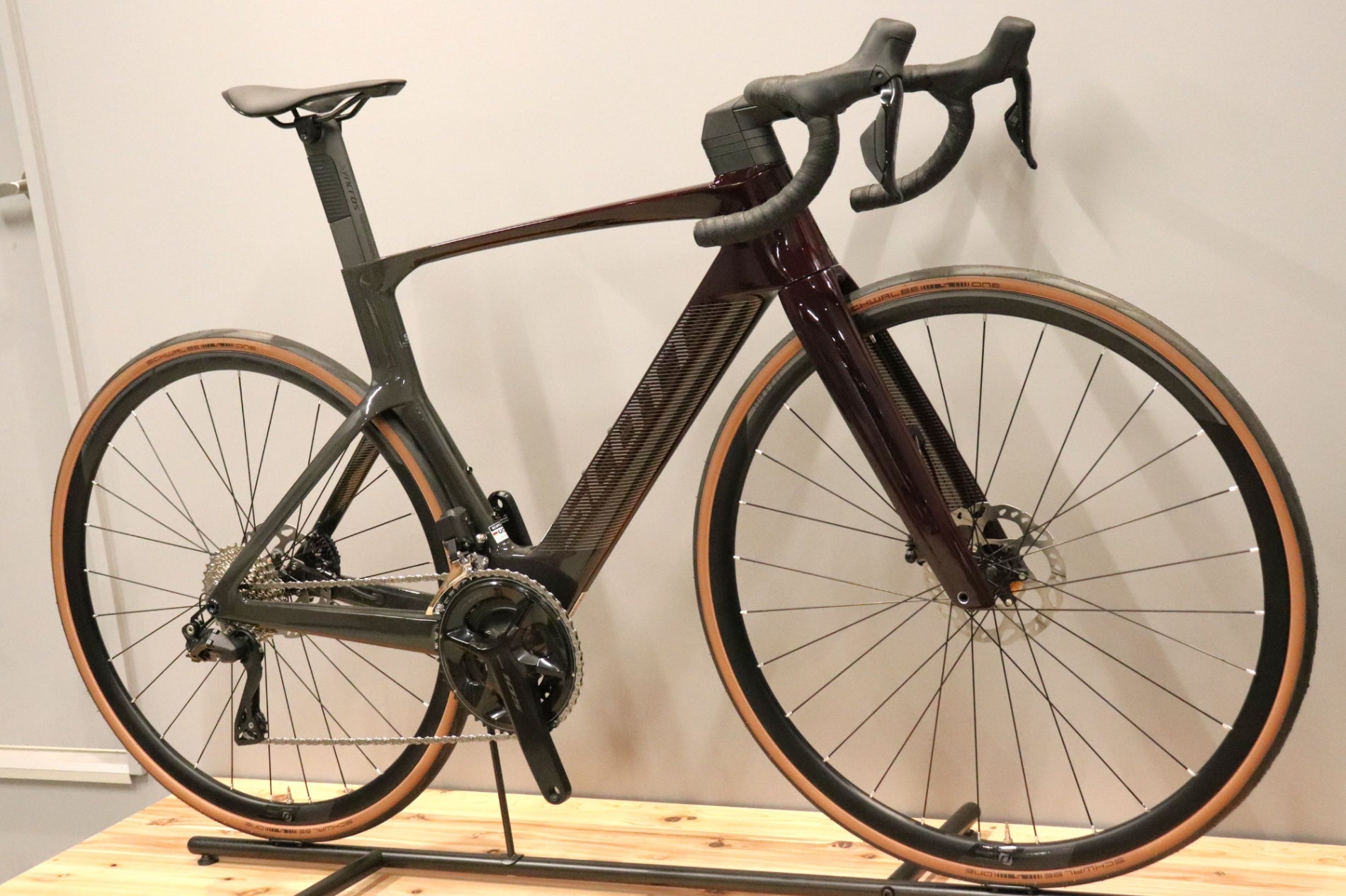 認定中古車 スコット SCOTT フォイル FOIL RC30 2023モデル Sサイズ
