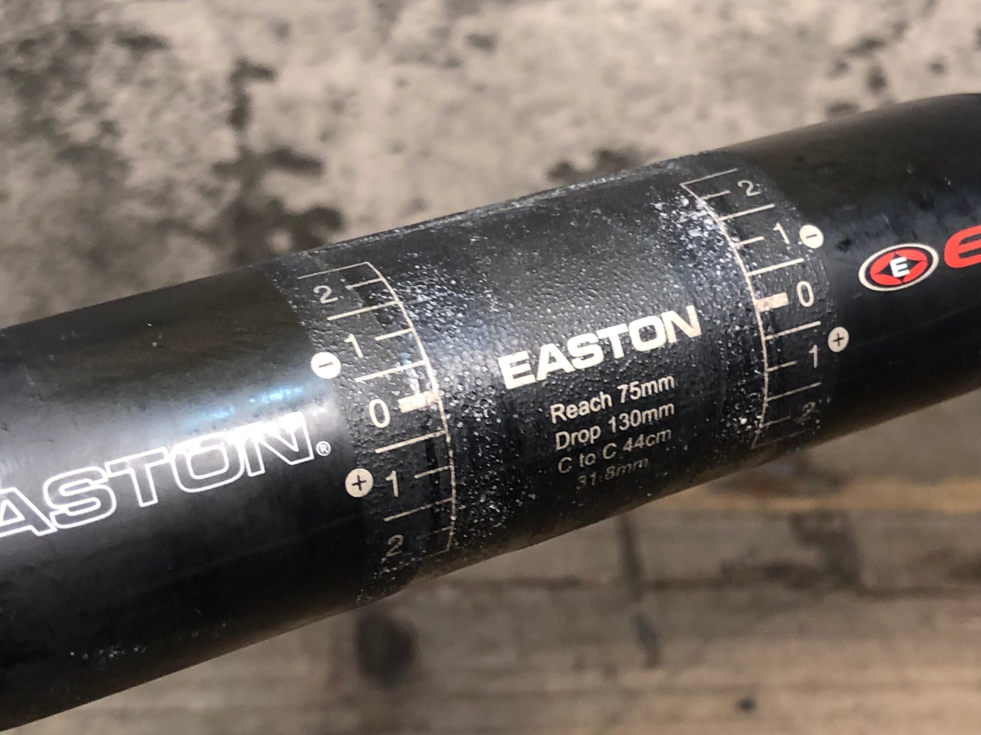 JM047 イーストン EASTON EC90 SLX3 カーボンドロップハンドル Φ31.8