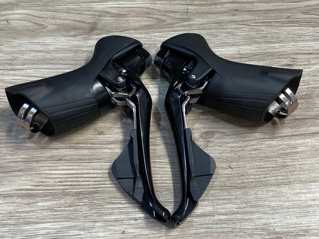 KA796 シマノ SHIMANO 105 ST-R7000 STIレバー 2x11S