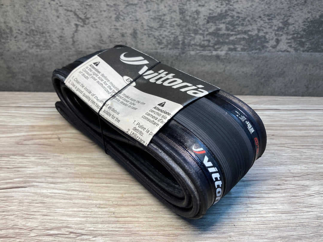 JK162 ヴィットリア vittoria コルサ CORSA GRAPHENE 2.0 チューブレスレディ タイヤ 700x25c 未使用