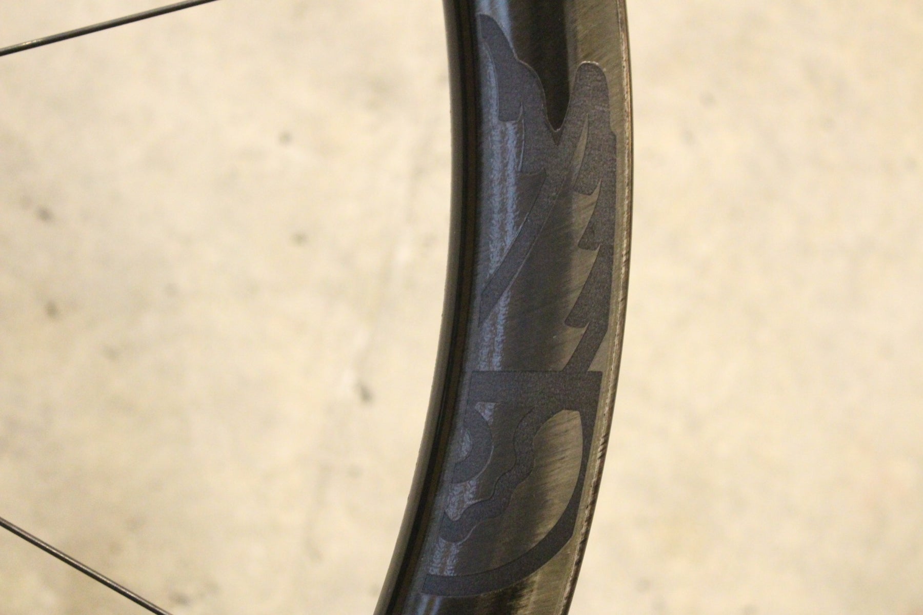 カンパニョーロ CAMPAGNOLO シャマル カーボン SHAMAL CARBON DB