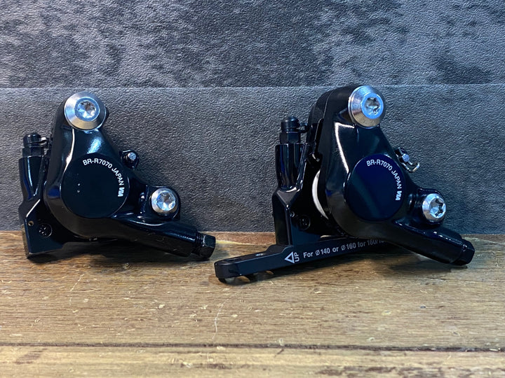JK063 シマノ SHIMANO 105 BR-R7000 ディスクブレーキキャリパー 前後セット