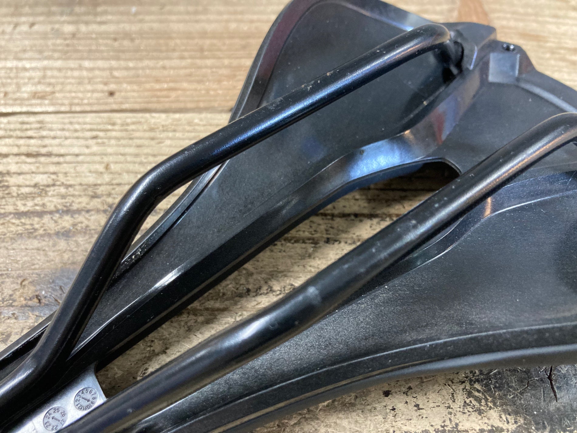 JU420 スペシャライズド SPECIALIZED パワー POWER COMP サドル 黒