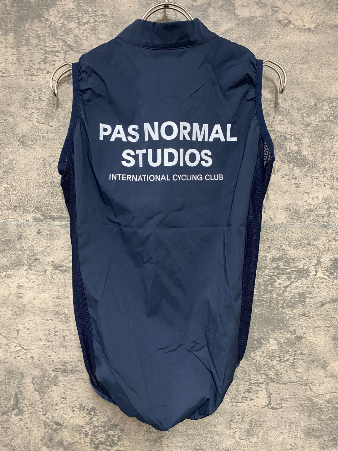 JY504 パスノーマルスタジオ PAS NORMAL STUDIOS Mechanism Stow Away Gilet ジレ サイクルベスト ネイビー M