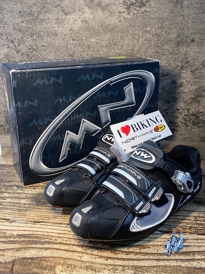 JR509 ノースウェーブ NORTHWAVE AERLITE 3 shoes ビンディングシューズ 黒赤白 EU41