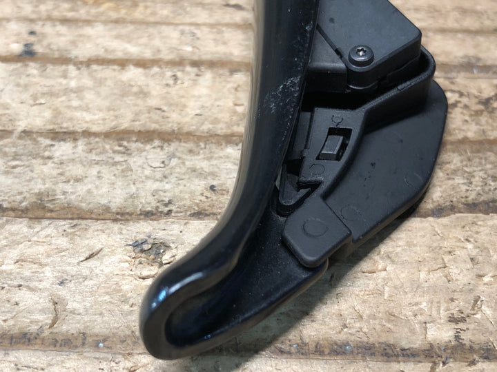 JK893 シマノ SHIMANO デュラエース DURA-ACE ST-R9170 右レバーのみ 動作確認済 ※ホース接続部ガリ傷の為ジャンク