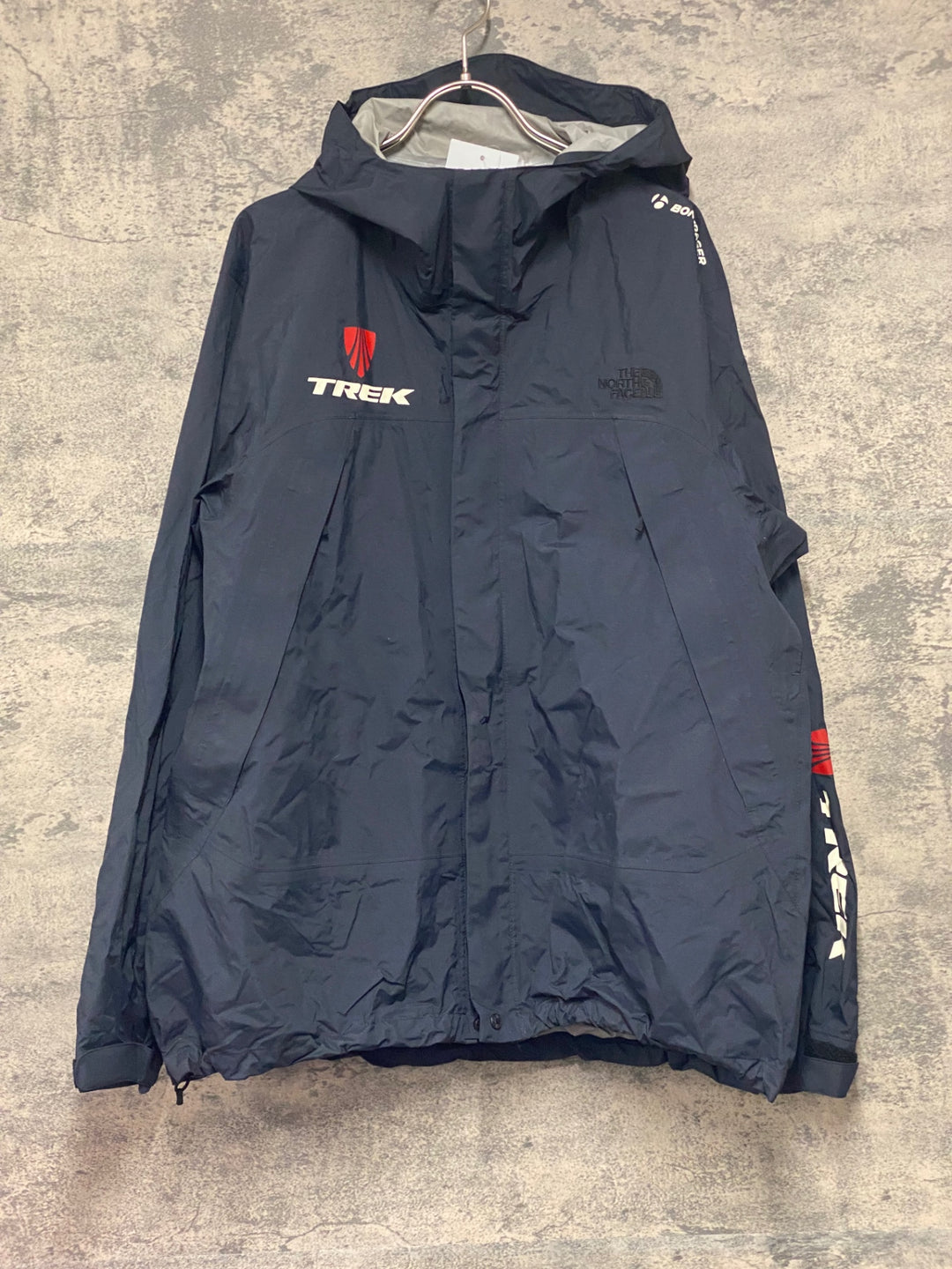 JX668 ボントレガー BONTRAGER TREK フーディ 長袖 レインジャケット 濃紺 XL