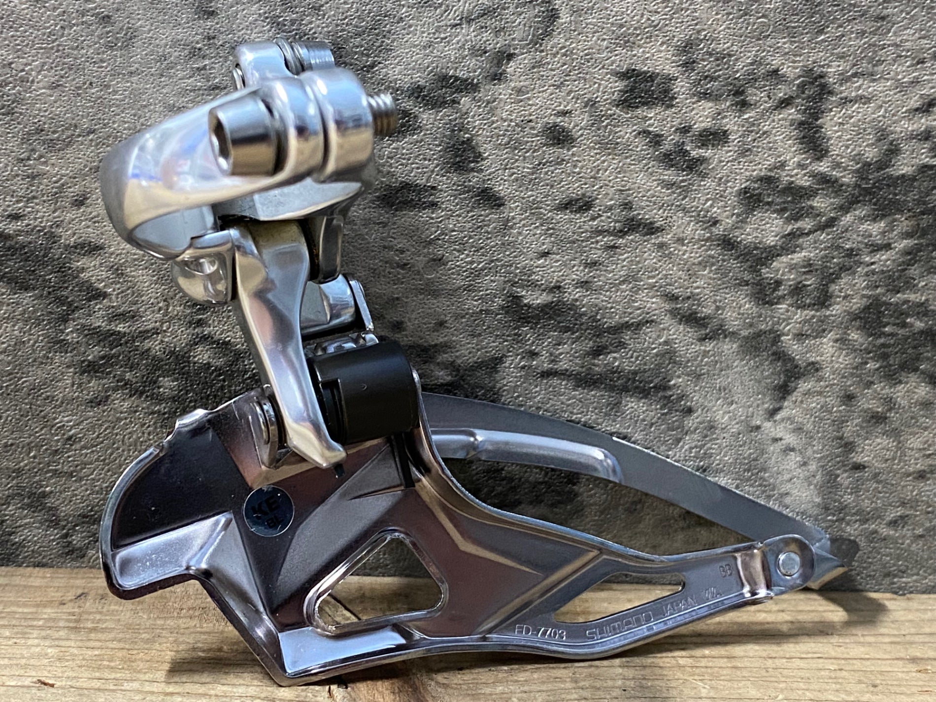 KM570 シマノ SHIMANO デュラエース DURA-ACE TRIPLE FD-7703 フロント