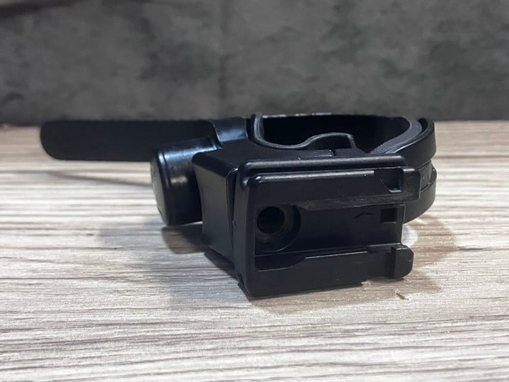 JT601 キャットアイ CATEYE VOLT400 フロントライト 点灯確認済み ※マウント固定ボルト欠品