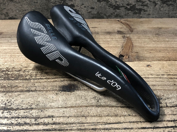 KD381 SELLE SMP Lite209 サドル 黒 140mm aisi 304 tube