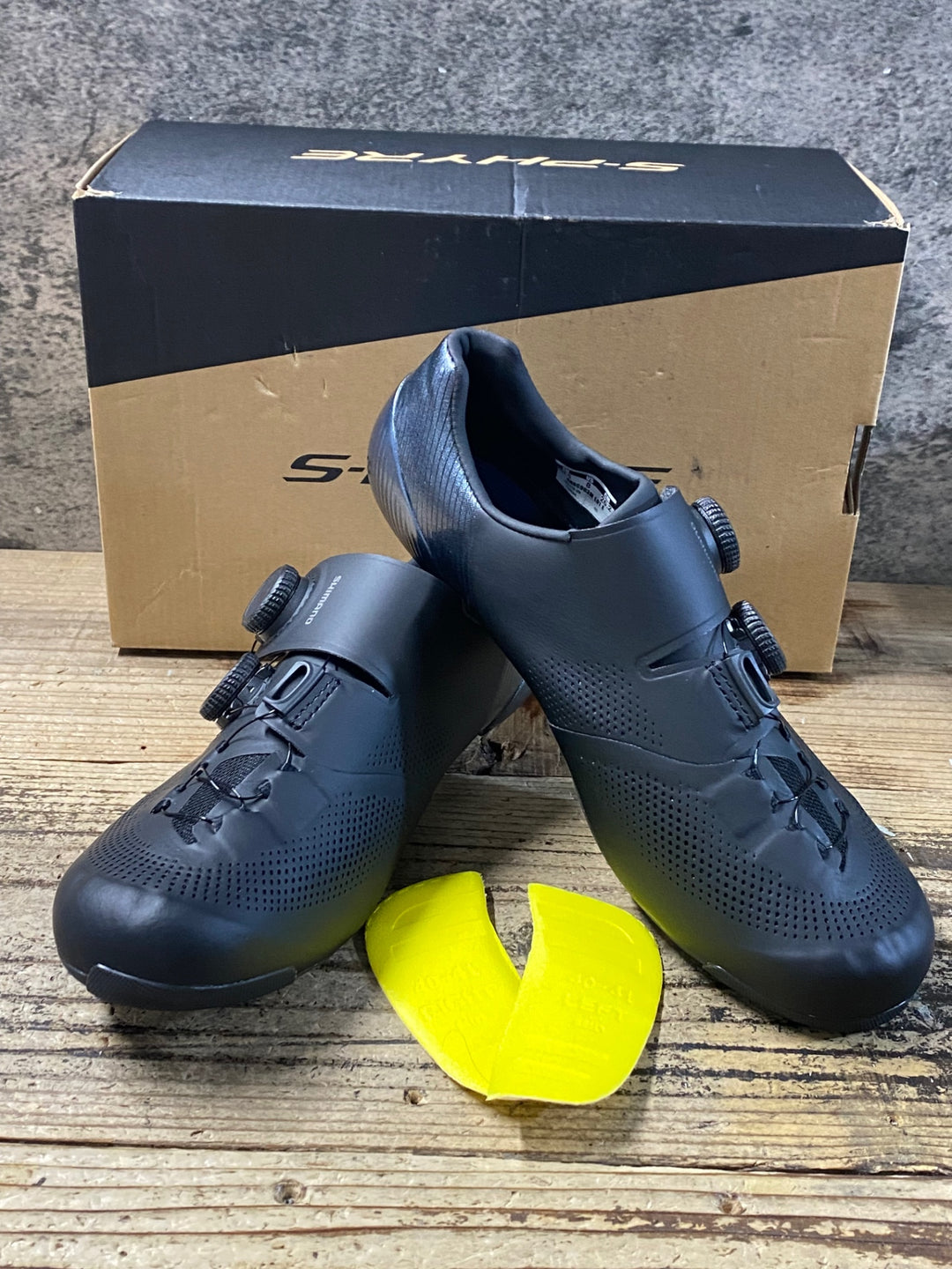KF960 シマノ SHIMANO S-PHYRE RC9 SH-RC903M ビンディングシューズ EU41.5