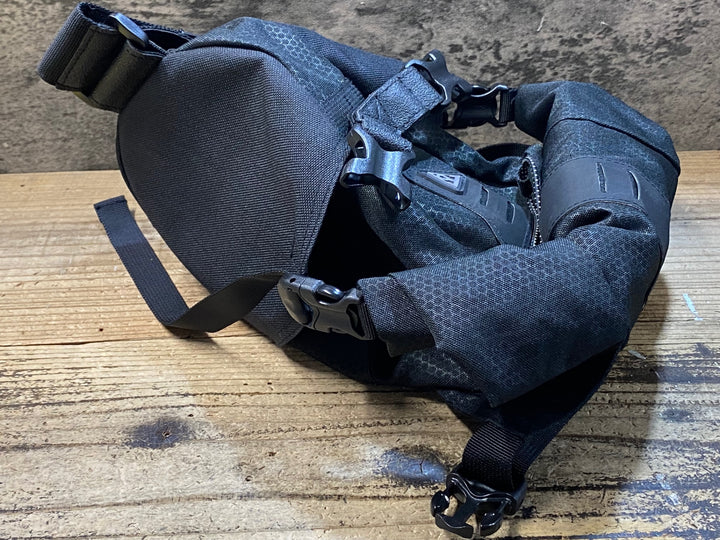 KJ682 トピーク TOPEAK BACKLOADER サドルバッグ 黒 6L
