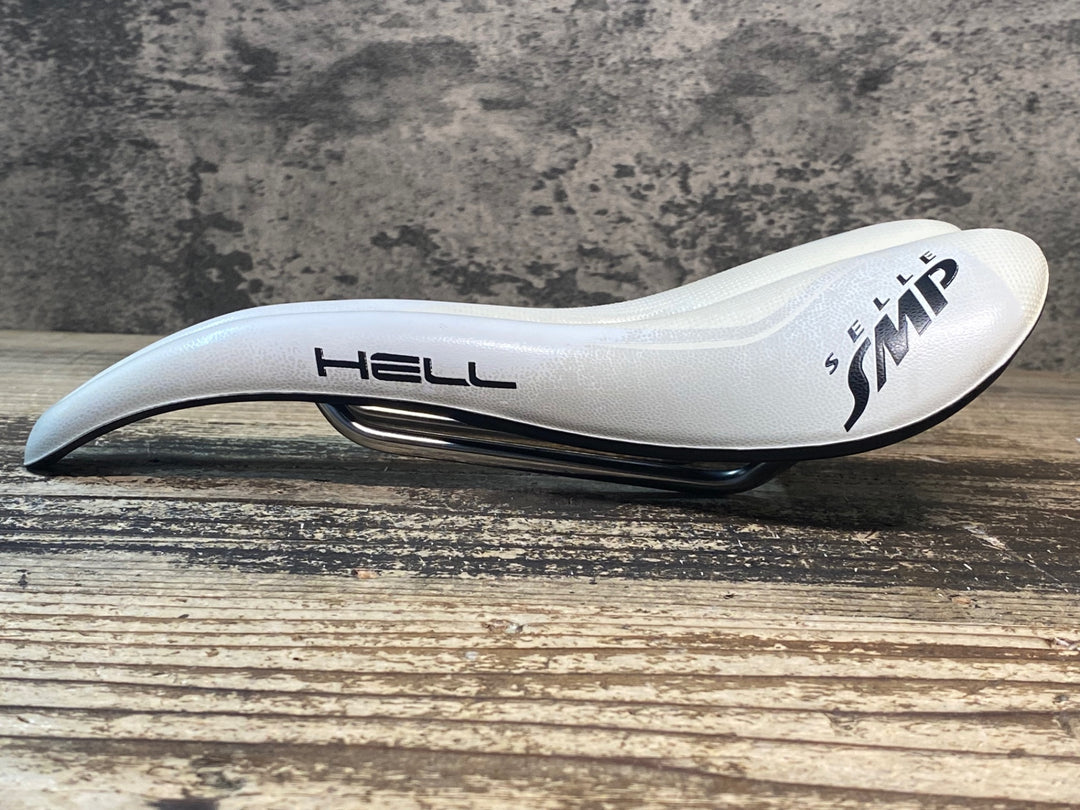 JG551 SELLE SMP HELL サドル 白