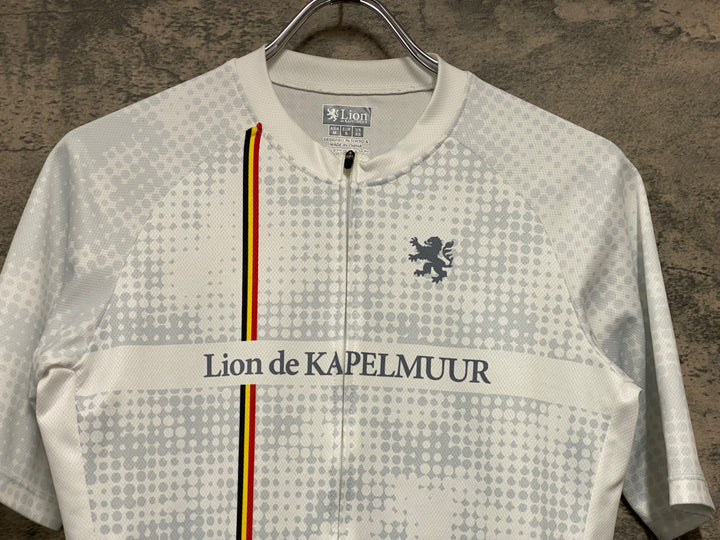 JU090 リオンドカペルミュール Lion de KAPELMUUR 半袖 サイクルジャージ 白 M