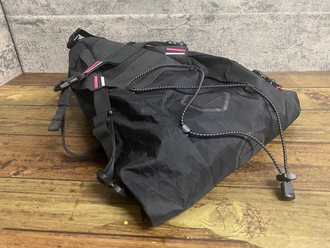 JY148 ラファ Rapha アピデュラ APIDURA サドルバッグ 黒