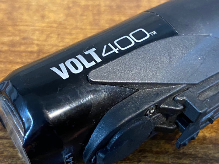 KQ298 キャットアイ CATEYE VOLT400 フロントライト 点灯確認済み