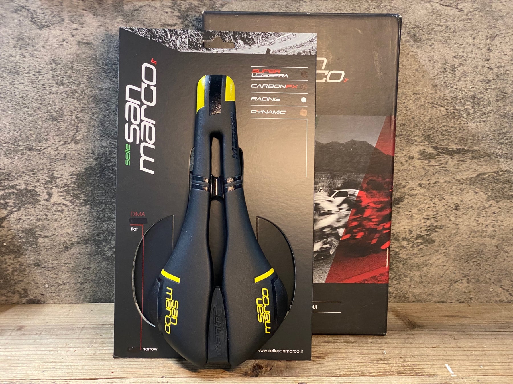 JU275 サンマルコ san marco MANTRA RACiNG サドル 黒黄 NARROW