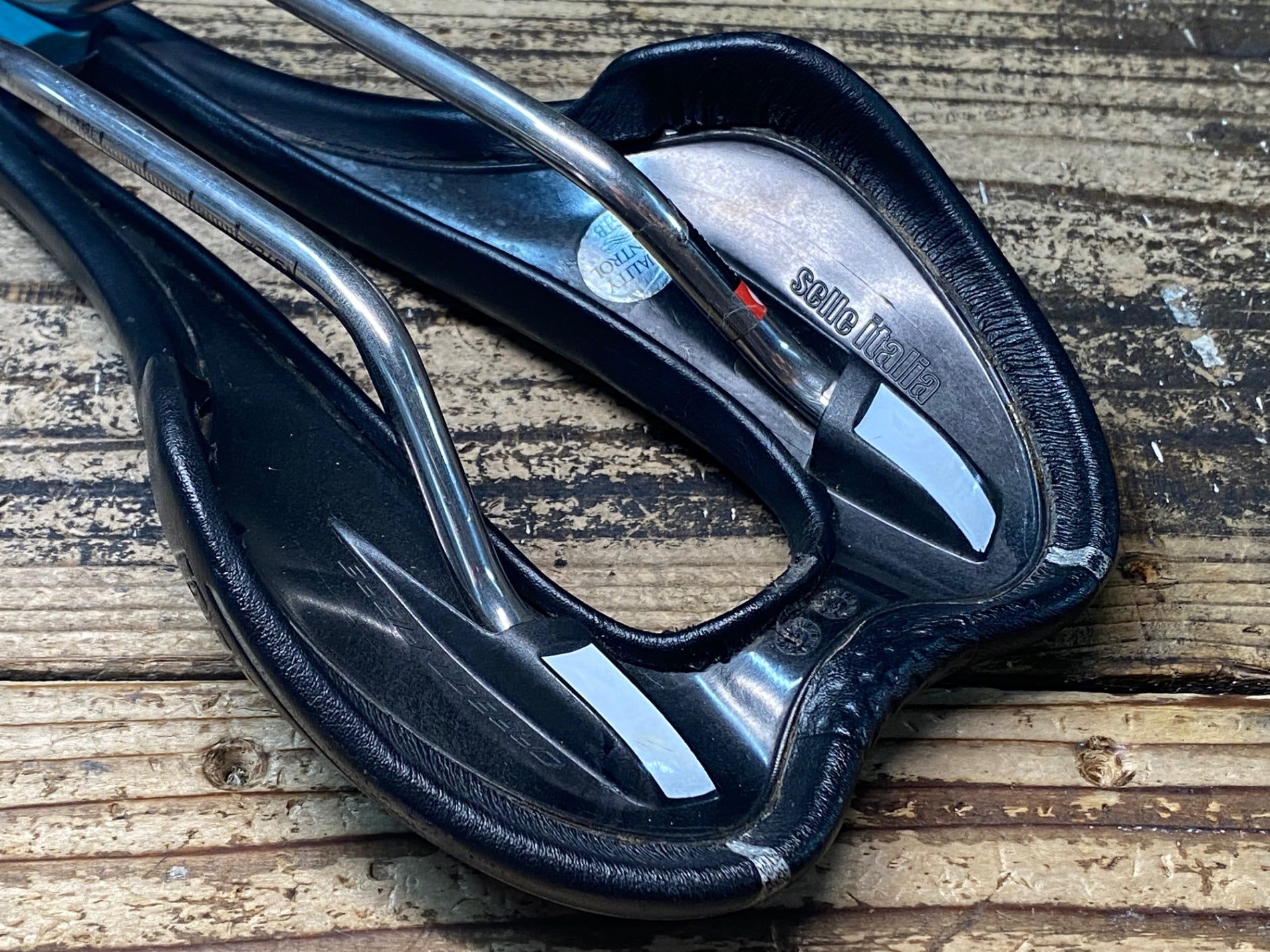 selle ITALIA セライタリア SLR サドル　ブラック　チタンレール JM076 セライタリア selle ITALIA SLR SUPERFLOW S3 サドル 黒