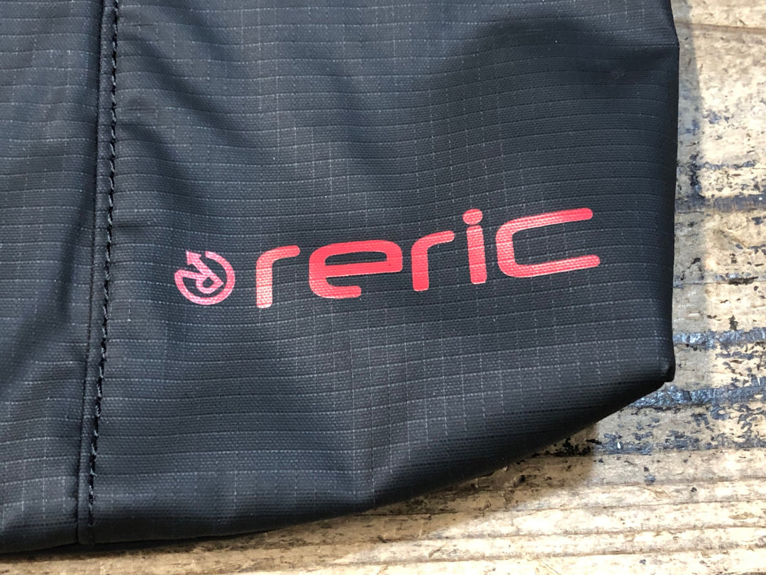 JV947 レリック reric WRサコッシュ 黒赤