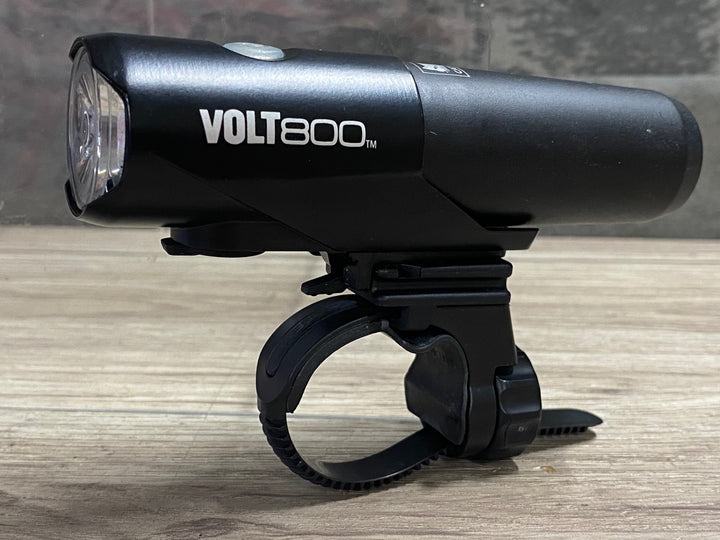 JY056 キャットアイ CATEYE ボルト VOLT800 フロントライト 点灯確認済