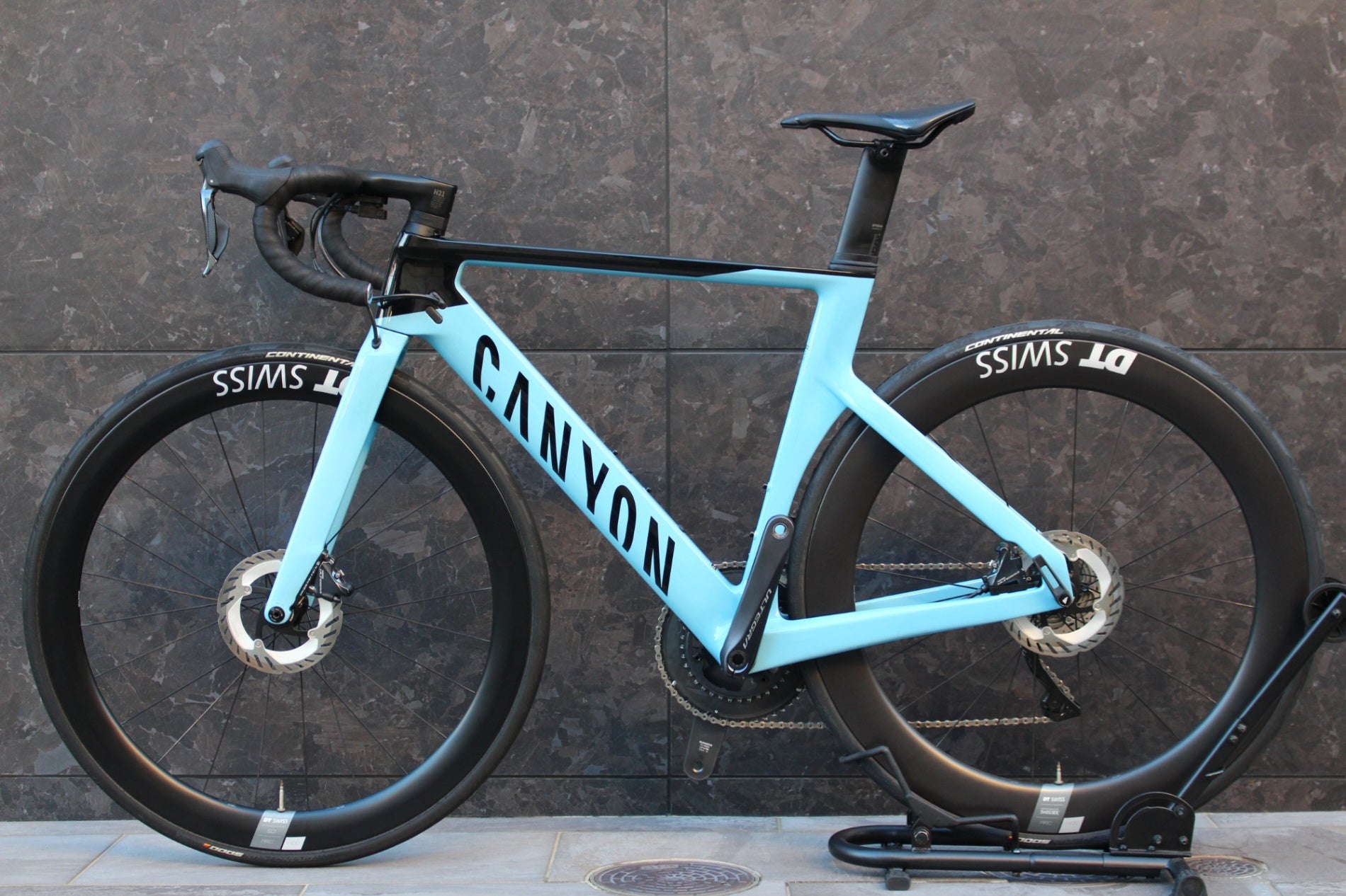 自転車本体 Canyon Aeroad CF SL 8 disc 2023 Canyon Aeroad CF SL 8 Disc – Specs, Comparisons