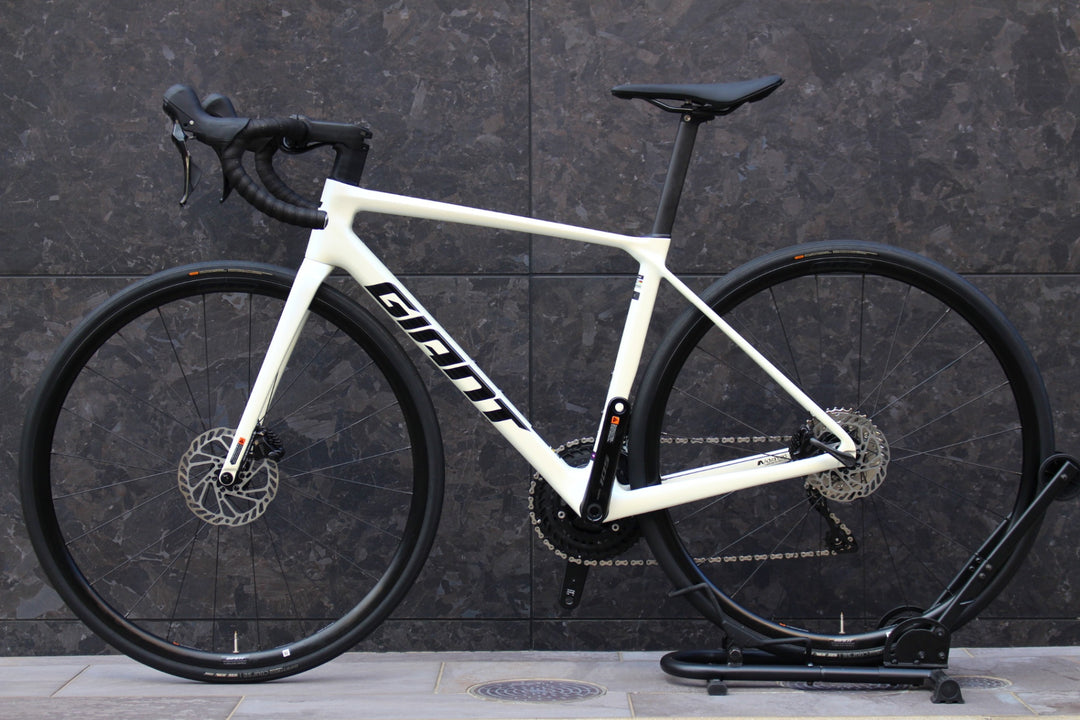 ジャイアント GIANT TCR Advanced 2 KOM 2025モデル Sサイズ シマノ 105 R7100 12S カーボン ロードバイク 【福岡店】