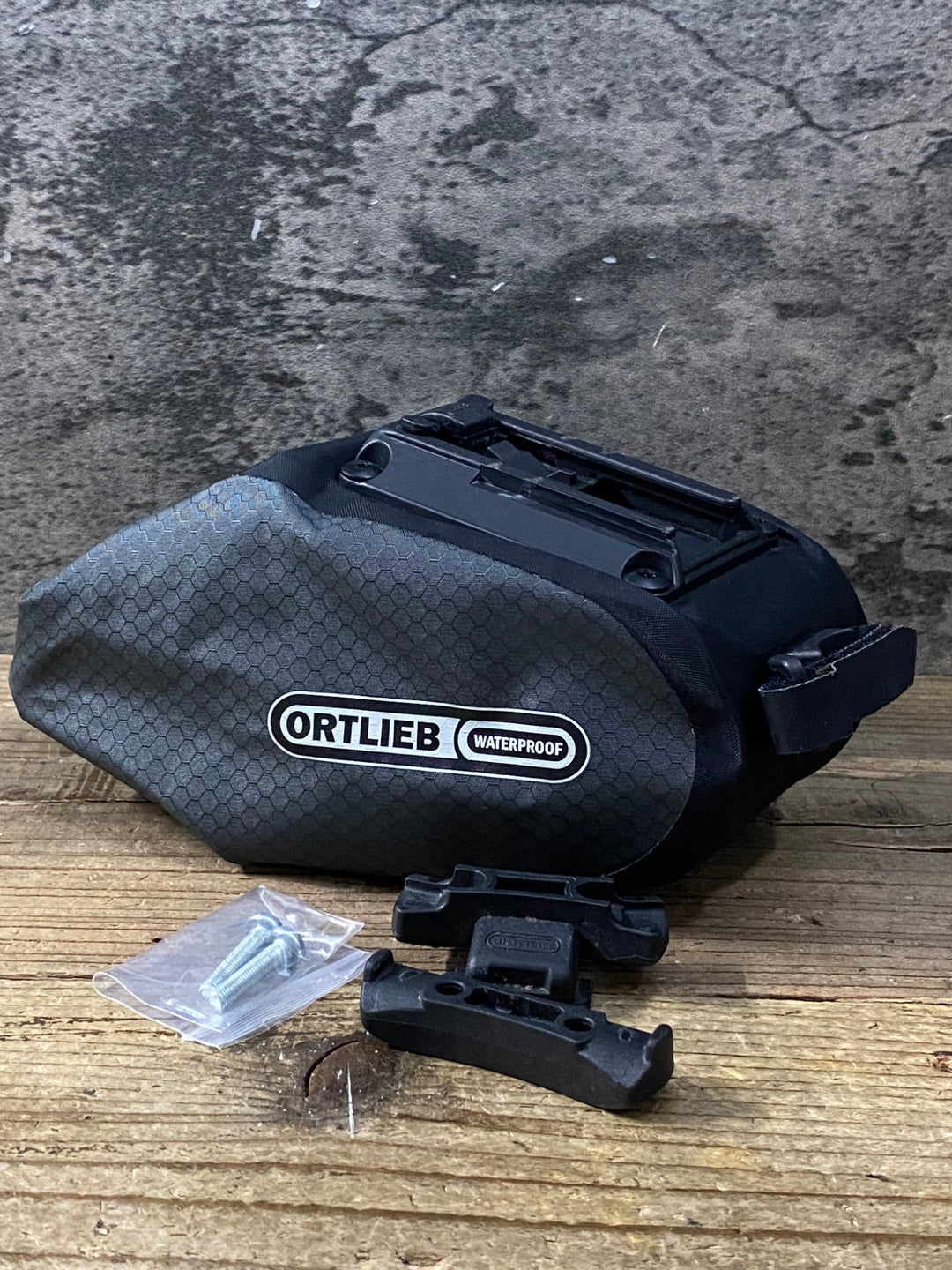 JY843 オルトリーブ ORTLIEB サドルバッグ グレー