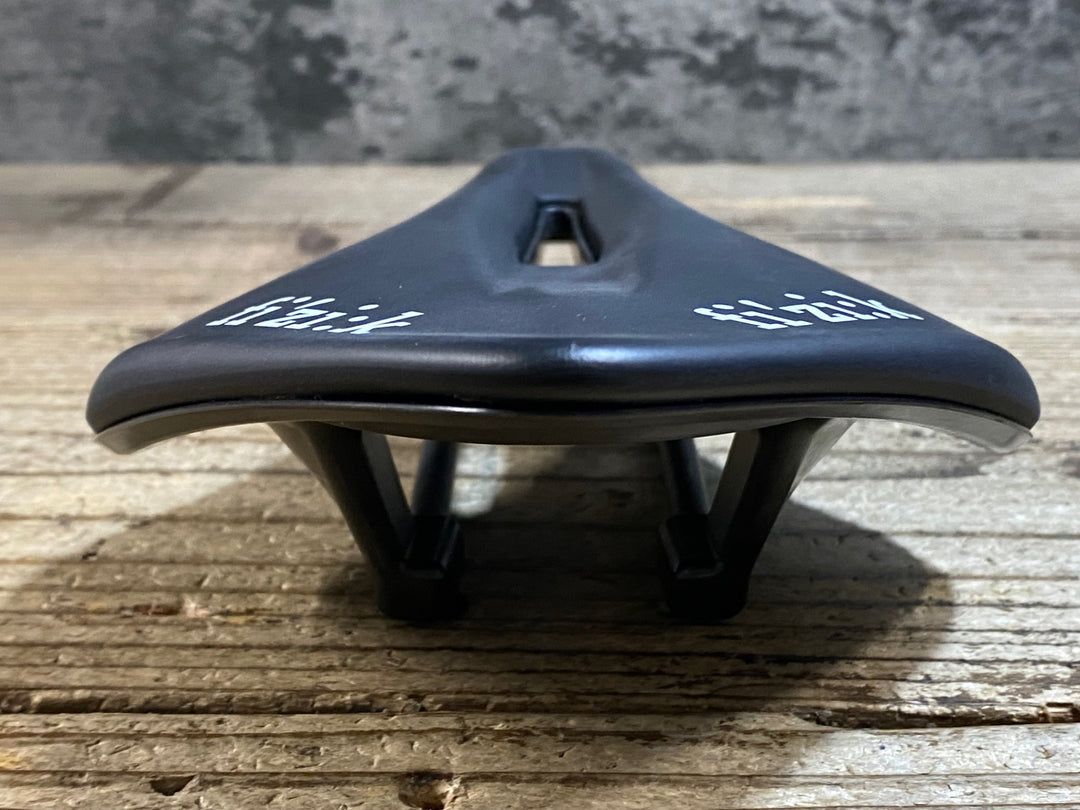 KC315 フィジーク fizik VENTO ARIONE R5 サドル 黒 S-ALLOY レール 145mm