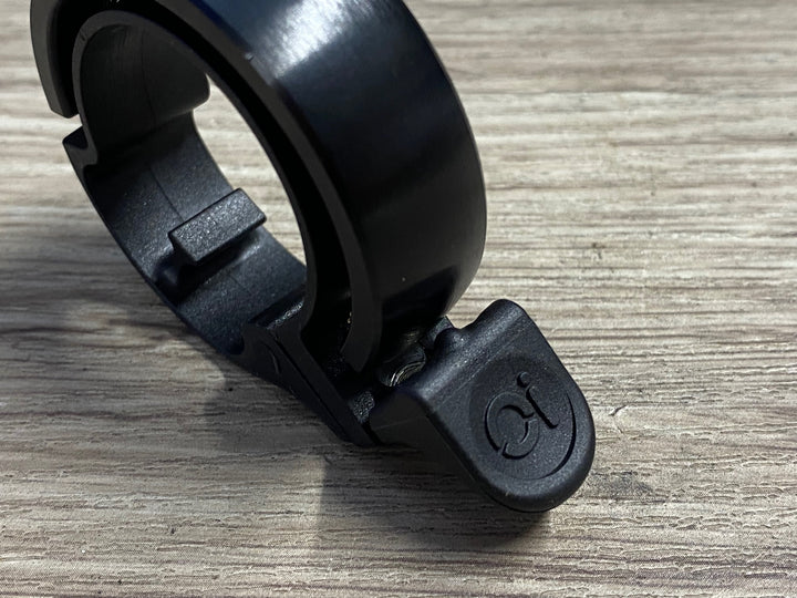 JW844 ノグ knog Oi ベル 黒 Φ31.8
