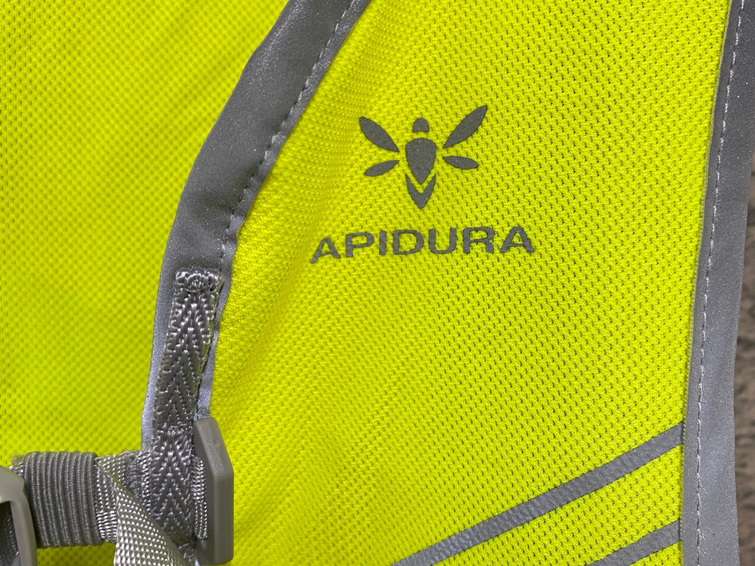 KC010 アピデュラ APIDURA PACKABLE VISIBILITY VEST サイクルベスト 黄