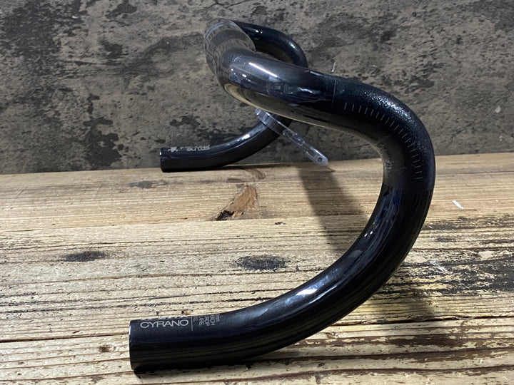 KB020 フィジーク fizik CYRANO R1 カーボン ドロップハンドル エンドC-C410mm Φ31.8 フレア2°