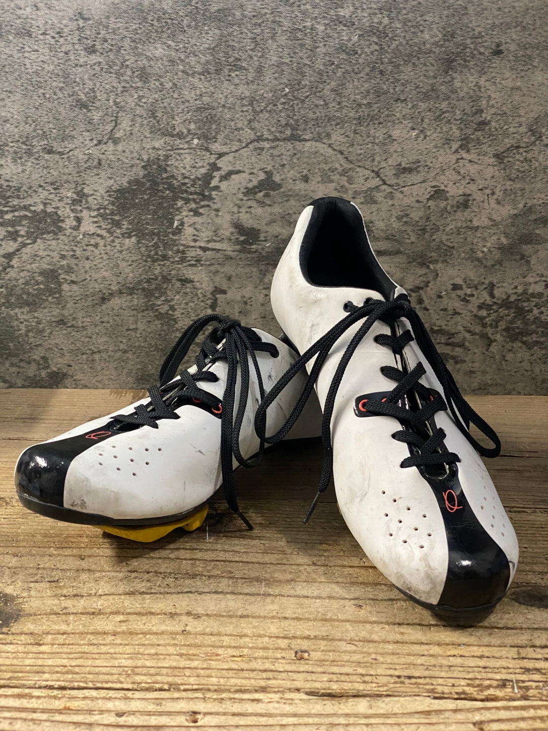 KE803 クオック QUOC NIGHT ビンディングシューズ 白 EU43.5