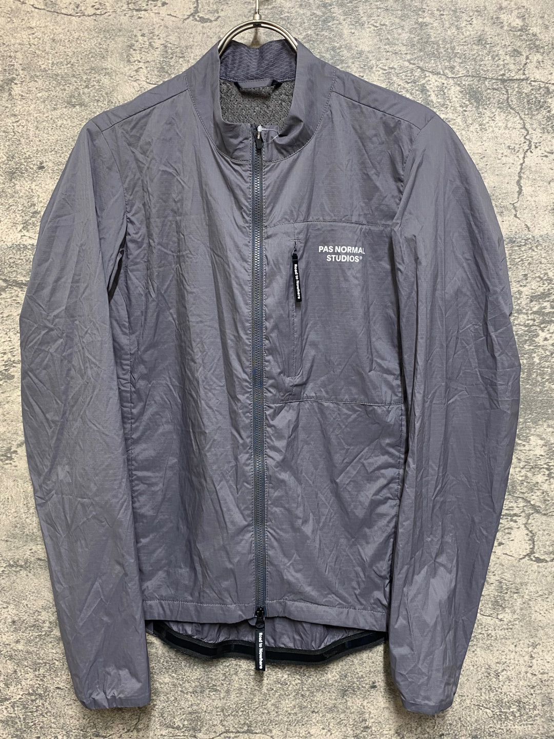 KA516 パスノーマルスタジオ PAS NORMAL STUDIOS ESSENTIAL INSULATED JACKET 長袖 サイクルジャケット グレー M