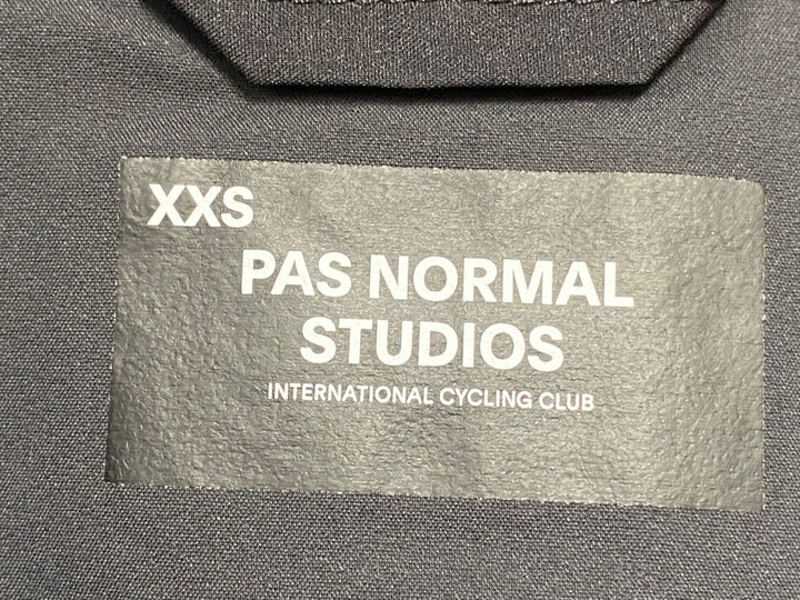 JY489 パスノーマルスタジオ PAS NORMAL STUDIOS Stow Away Jacket 長袖 サイクルジャケット ブラック XXS