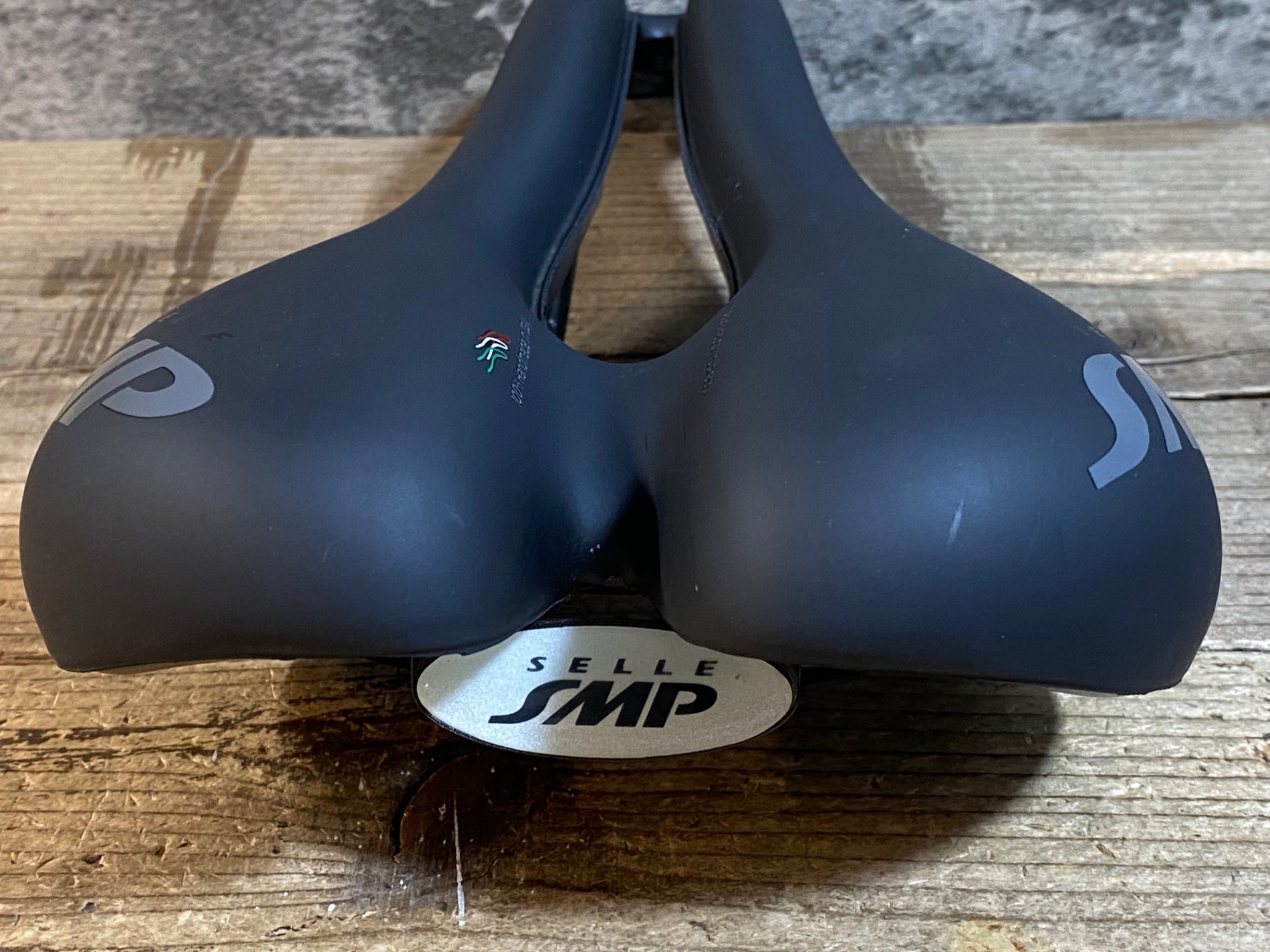 KB005 SELLE SMP TRK GEL サドル 177mm – BICI AMORE ONLINE STORE