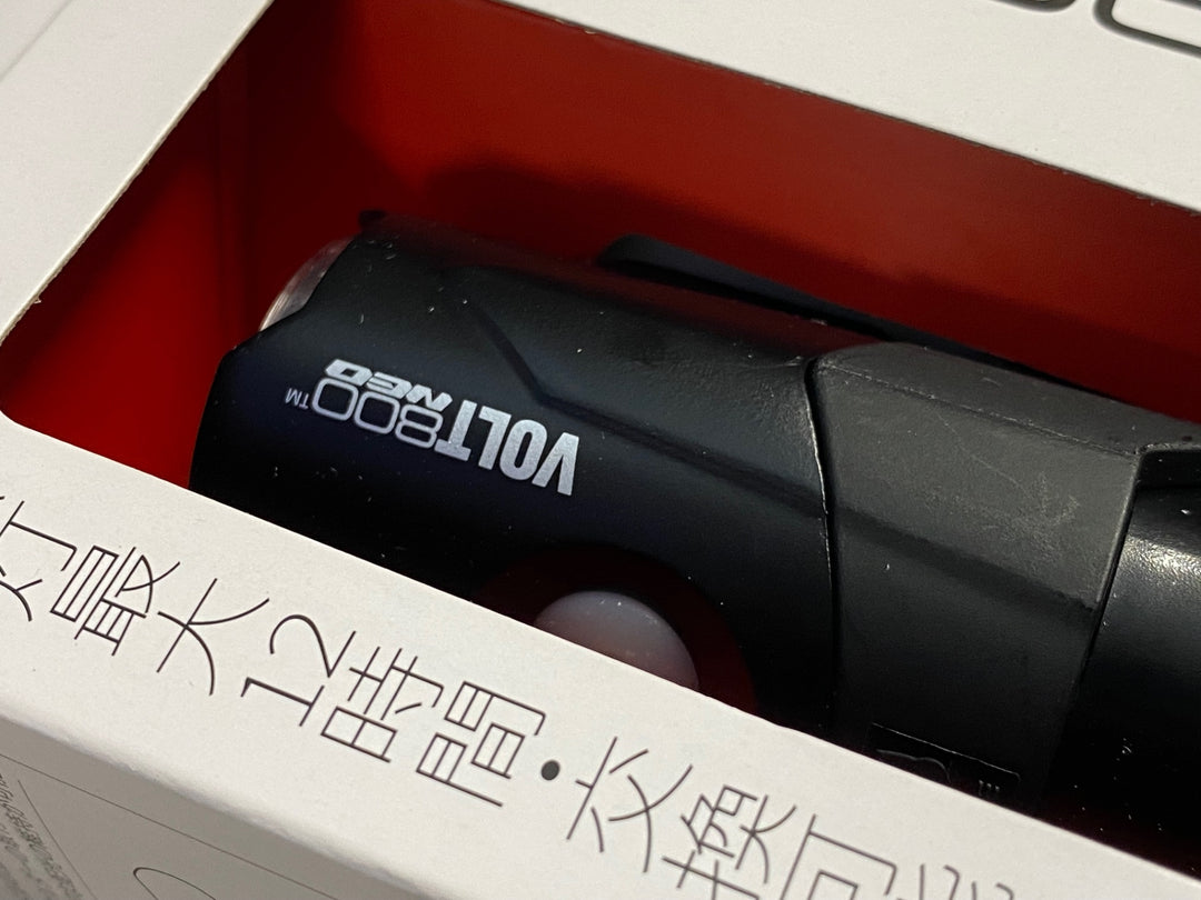 JY966 キャットアイ CATEYE ボルト800ネオ VOLT800 NEO フロントライト ヘッドライト 800ルーメン 点灯確認済み