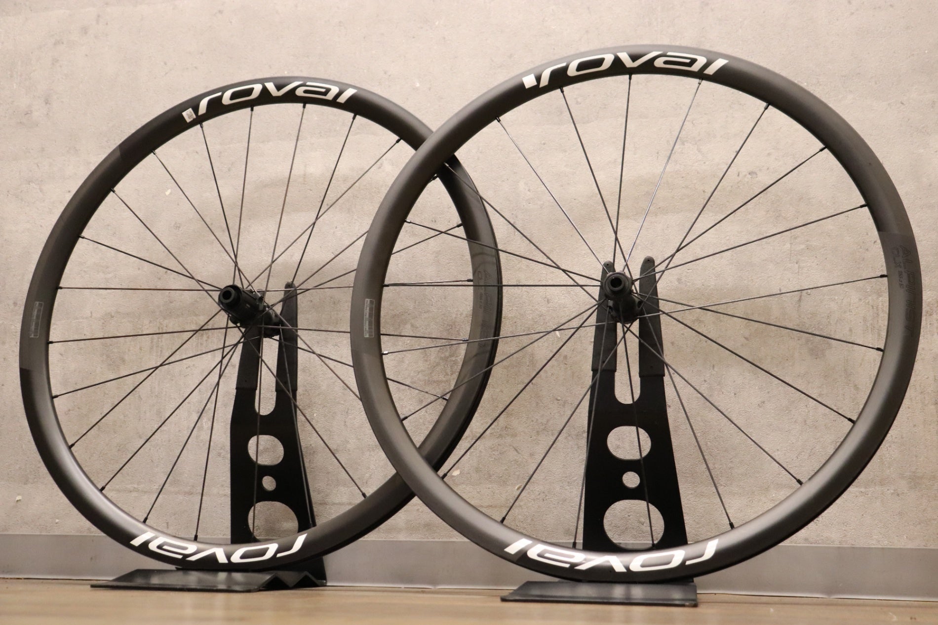 ロヴァール ROVAL アルピニスト ALPINIST CLX 2 カーボン チューブレス