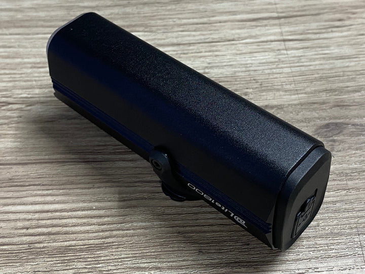 JY699 トゥワイルド TOWILD DLite 1800 フロントライト 点灯確認済み