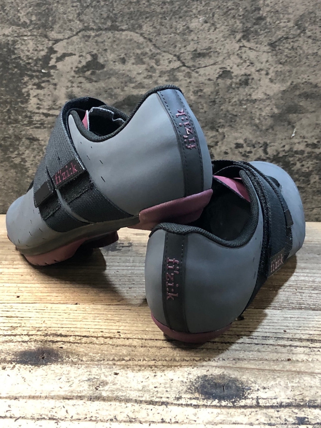 JX857 フィジーク fizik TERRA POWERSTRAP X4 ビンディングシューズ SPD グレー EU40 ※未使用
