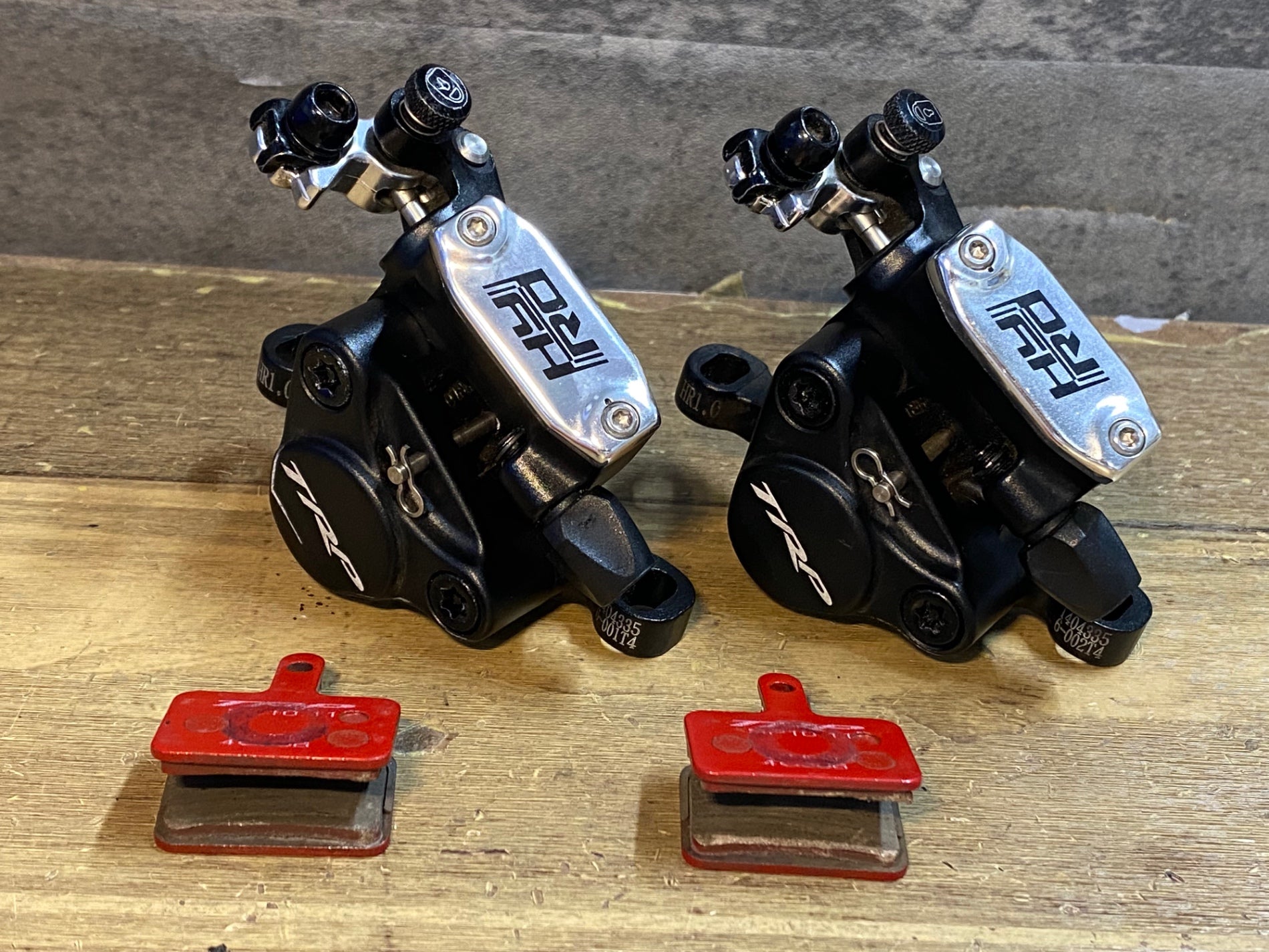 JO722 TRP HY/RD ディスクブレーキ キャリパー セット 油圧/機械式