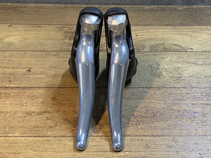 JR598 シマノ SHIMANO 105 ST-5800 11S シルバー STIレバー 左右セット