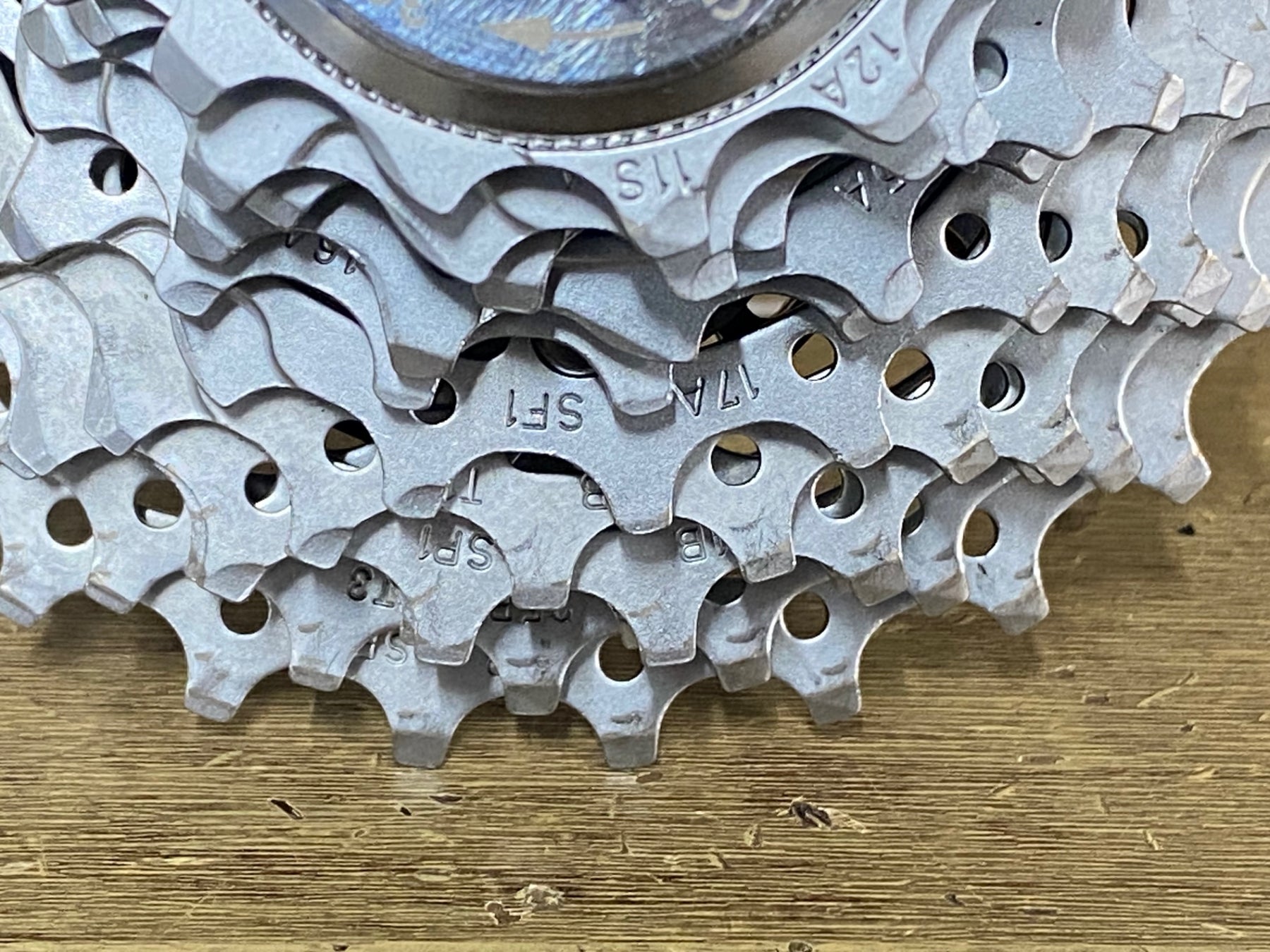 JX590 カンパニョーロ Campagnolo アテナ ATHENA スプロケット 12-27T