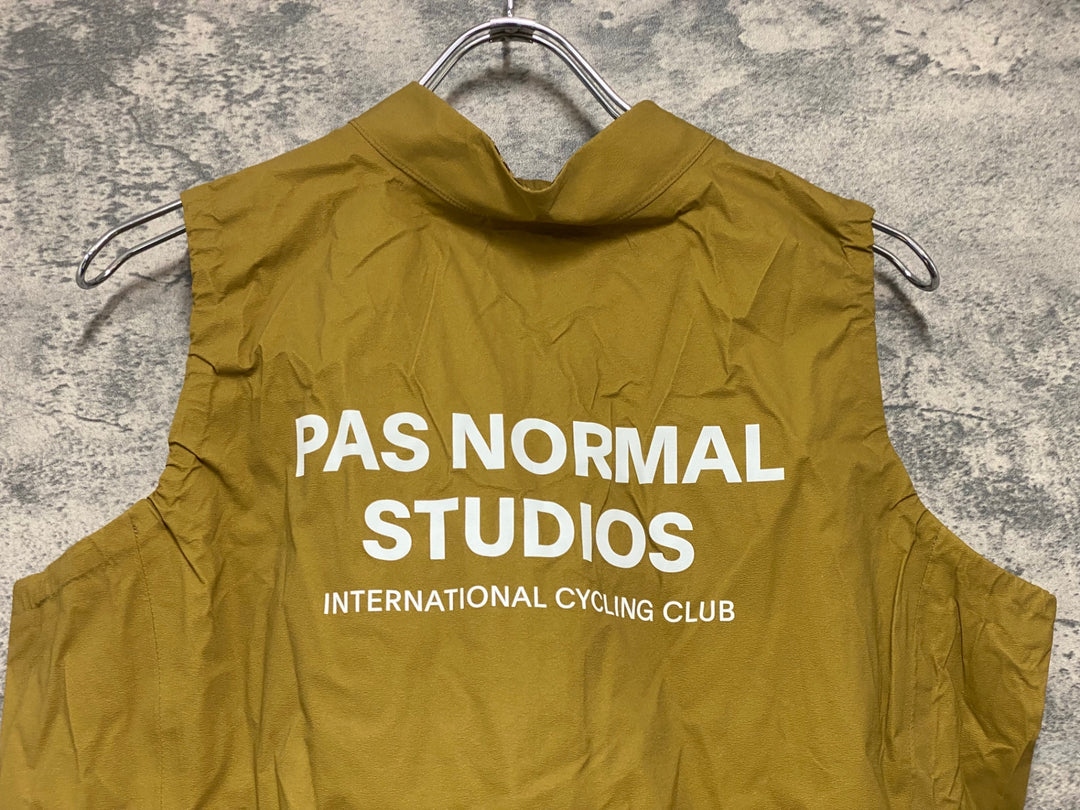 JY672 パスノーマルスタジオ PAS NORMAL STUDIOS ジレ レインベスト 薄茶 L