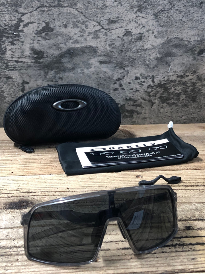 JZ484 オークリー OAKLEY スートロ SUTRO サングラス アイウェア クリア 黒