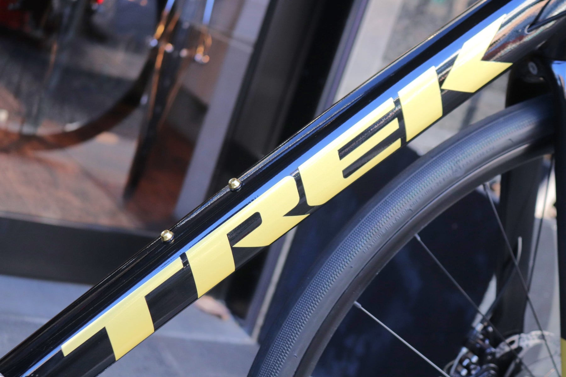 ◎いぬ TREK Domane AL2 Disc 52cm クラリス ◎いぬ TREK Domane AL2 Disc 52cm クラリス ◎いぬ TREK Domane AL2