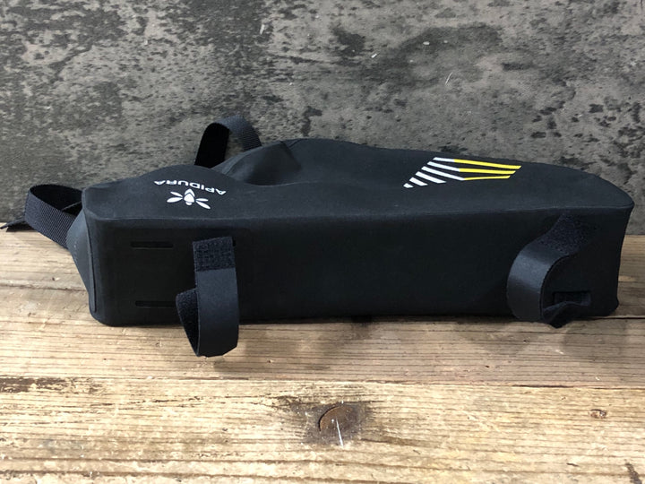 KM761 アピデュラ APIDURA RACING FRAME BAG フレームバッグ 黒 2.4L