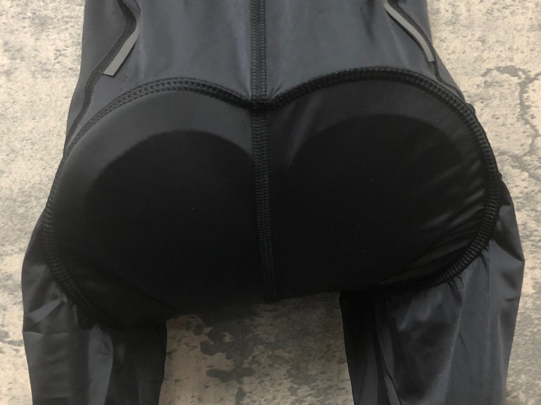 JE268 ラファ Rapha SOUPLESSE FLYWEIGHT BIBS REGULAR ビブショーツ