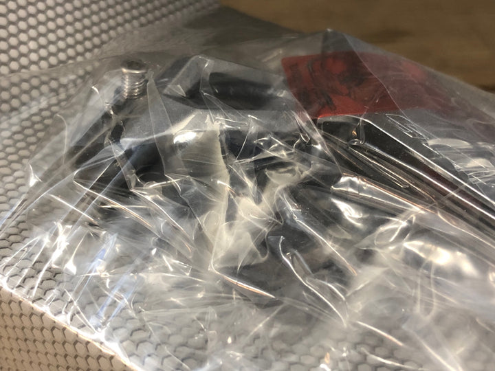 JS308 シマノ SHIMANO 105 FD-R7000 直付け フロントディレイラー シルバー